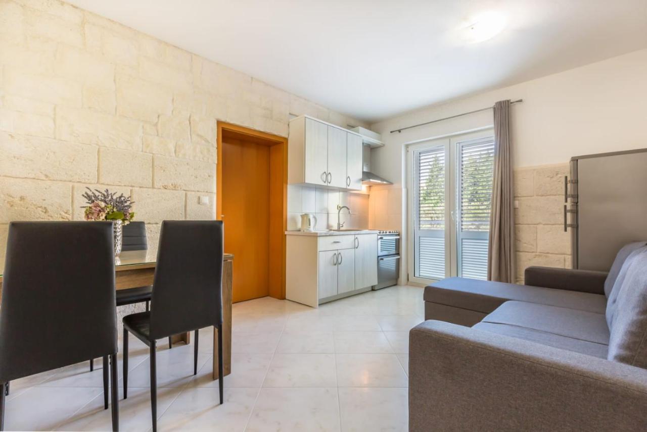 Apartmani Sulenta Tucepi Ngoại thất bức ảnh